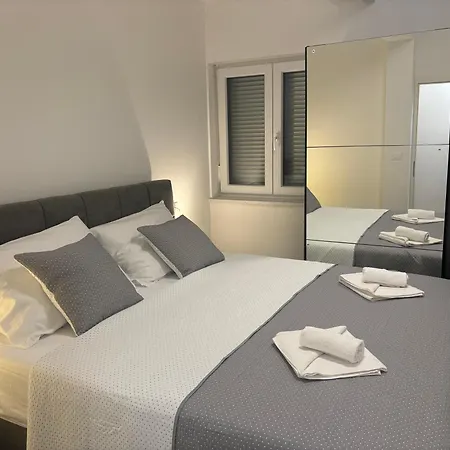 Tini 3 Apartment