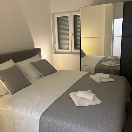 Apartment Tini 3 Pula